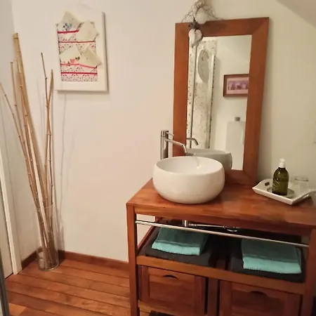 La Douceur Saumuroise Avec Petit Dejeuner 3* סומור