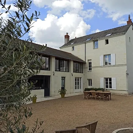 Bed and breakfast La Douceur Saumuroise Avec Petit Déjeuner *