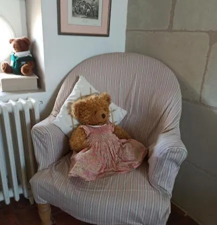 La Douceur Saumuroise Avec Petit Dejeuner Bed & Breakfast 3*