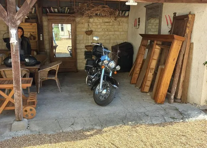 La Douceur Saumuroise Avec Petit Dejeuner Bed & Breakfast Saumur